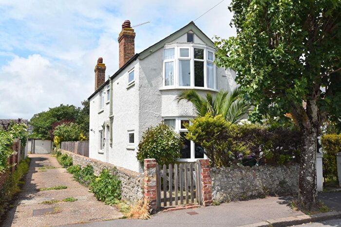 3 Bedroom Detached House For Sale In St. Leonards Road, Hythe, CT21