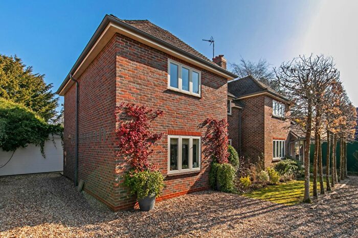 4 Bedroom Detached House For Sale In Bereweeke Close, Winchester, SO22
