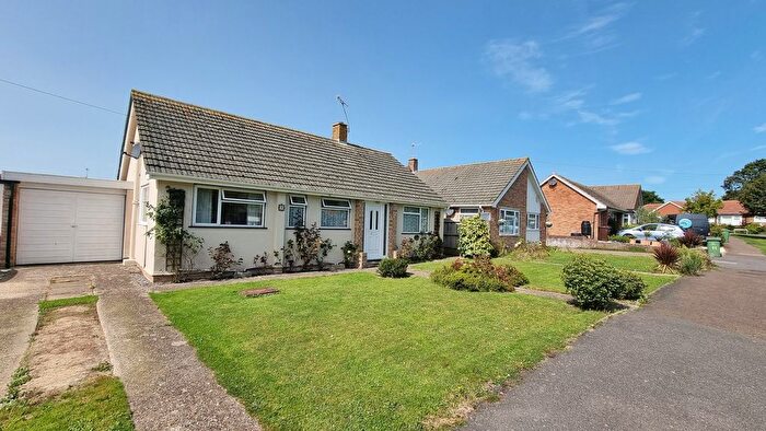 2 Bedroom Bungalow For Sale In Chartres, Bexhill-On-Sea, TN40