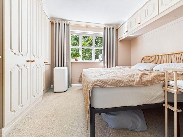 2 Bedroom End Of Terrace House To Rent In Christabel Close, Isleworth, TW7