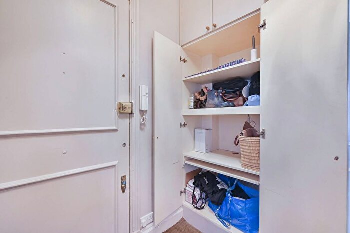 1 Bedroom Flat To Rent In Culford Gardens, Sloane Square, London, SW3