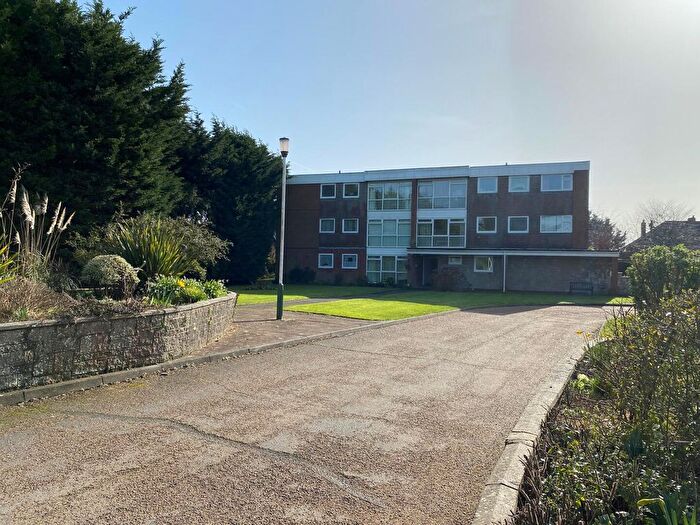 2 Bedroom Flat To Rent In Cockerell Rise, East Cowes, PO32