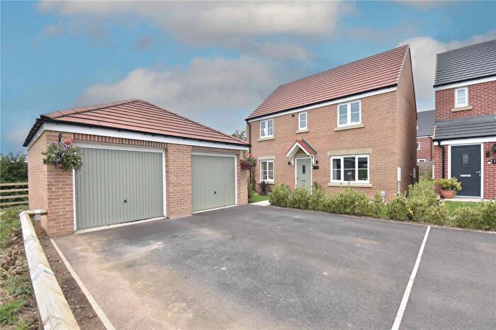 4 Bedroom Detached House For Sale In Otter Garth, Northallerton, North Yorkshire, DL6