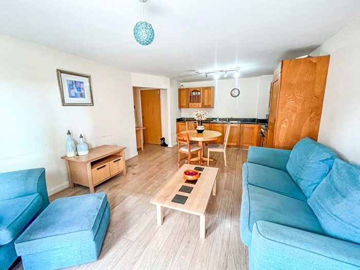 2 Bedroom Flat To Rent In Nottingham Road, Loughborough, LE11