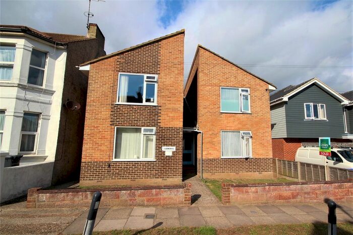 1 Bedroom Flat To Rent In Roberts Road, Lancing, West Sussex BN15