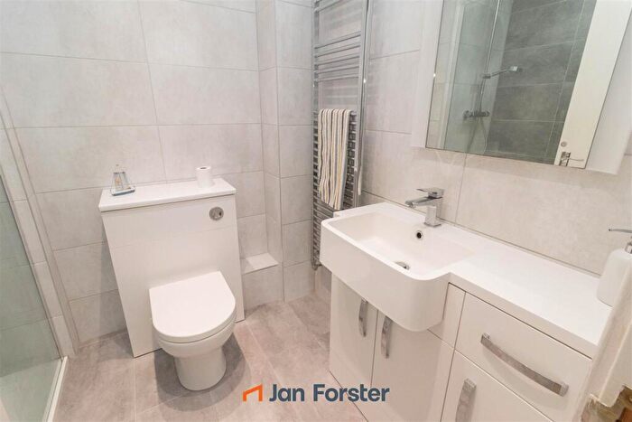 1 Bedroom Bungalow For Sale In Brock Farm Court, North Shields, NE30