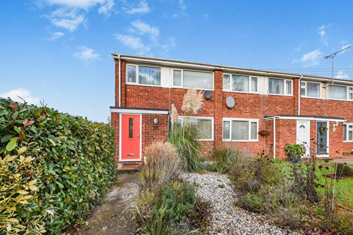 3 Bedroom End Of Terrace House For Sale In Andrew Road, Eynesbury, PE19