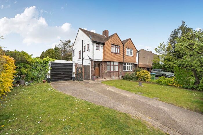 3 Bedroom Semi Detached House For Sale In Bexley Road, London, Greater London, SM6