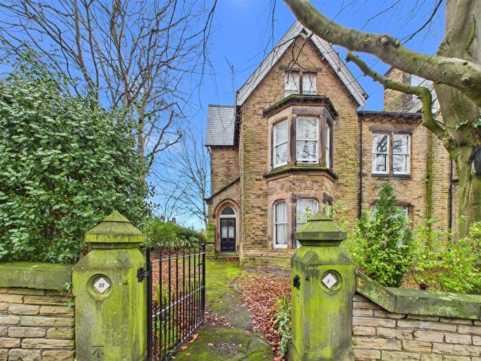 3 Bedroom Apartment For Sale In Flat, Westbourne Road, Broomhill, Sheffield, S10