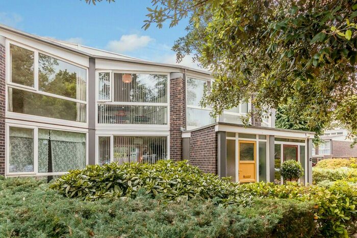 3 Bedroom Terraced House To Rent In Templemere, Weybridge, Surrey, KT13