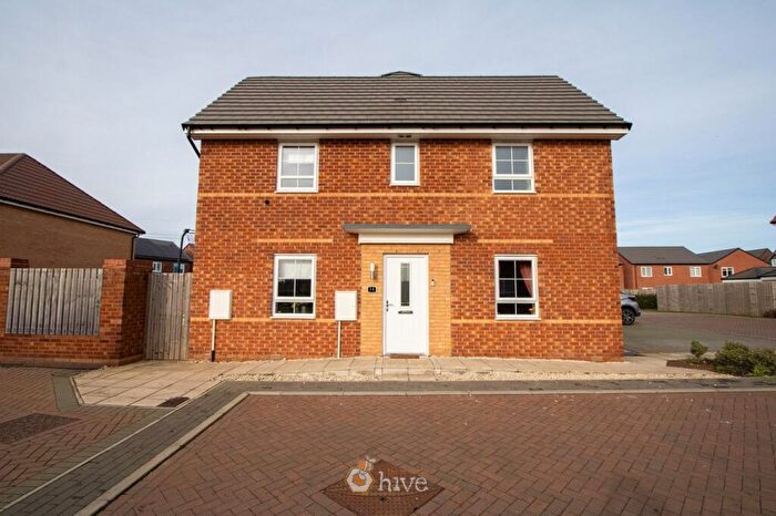 3 Bedroom Semi Detached House For Sale In Valerian Close, New Rossington, Doncaster, DN11