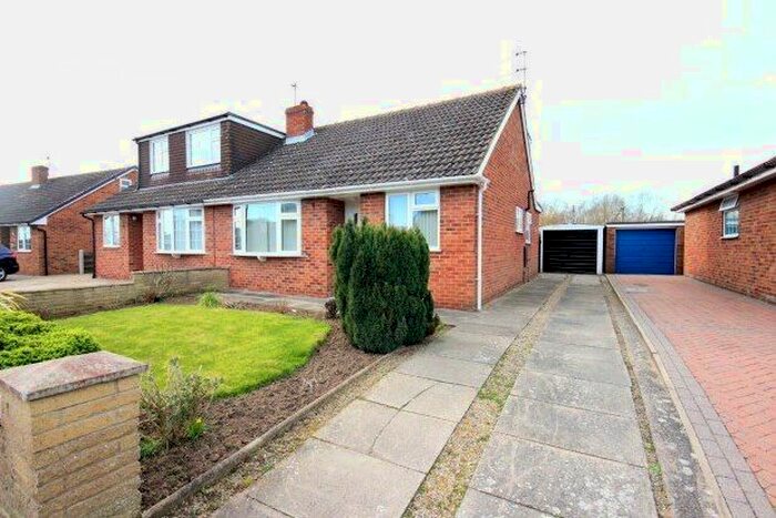 3 Bedroom Bungalow To Rent In Abbots Gait, York, YO32
