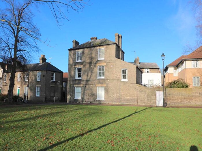 1 Bedroom Apartment To Rent In Pikes Walk, Cambridge, CB1