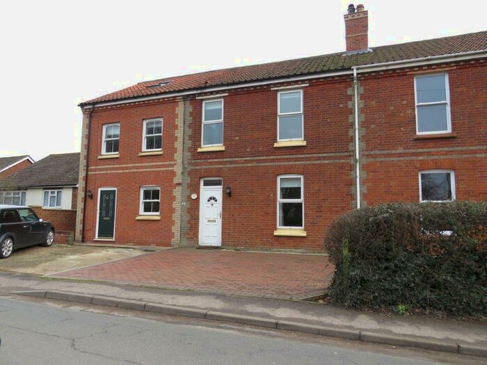 3 Bedroom House To Rent In Station Road, Reepham, Norwich, NR10