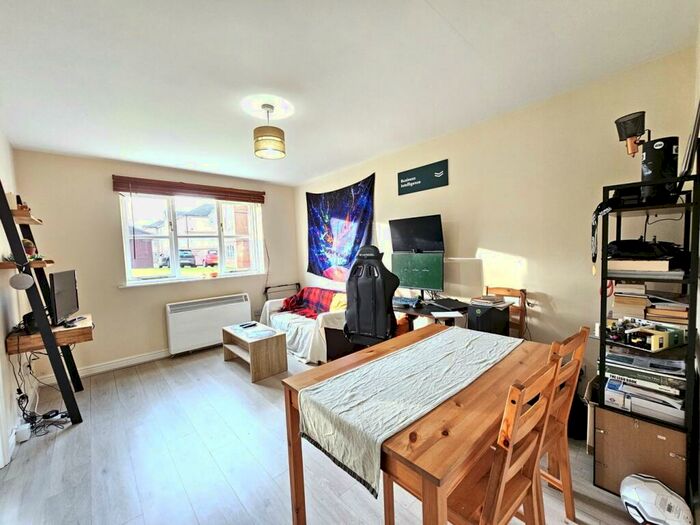 1 Bedroom Flat To Rent In Simms Gardens, East Finchley, N2