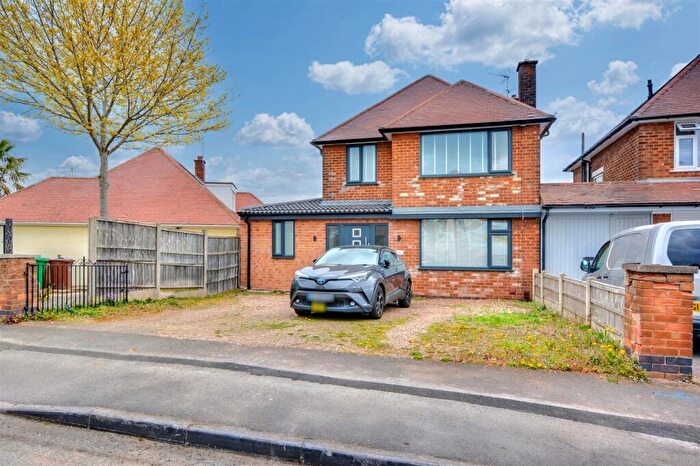 3 Bedroom Detached House For Sale In Greenwich Avenue, New Basford, NG6