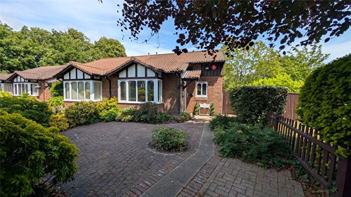 2 Bedroom Bungalow To Rent In Stratford Place, Lymington, Hampshire, SO41