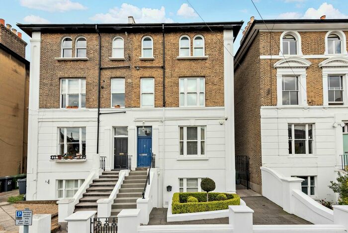 2 Bedroom Maisonette To Rent In Glenton Road, London, SE13