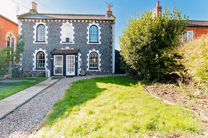 2 Bedroom Semi-Detached House For Sale In Chapel Street, Hingham, NR9