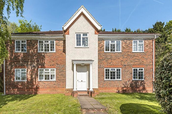 1 Bedroom Apartment To Rent In Dodsells Well, Finchampstead, RG40