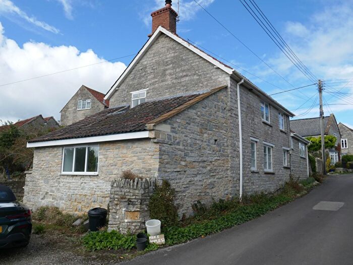 3 Bedroom Cottage To Rent In Kingsdon, Somerton, TA11