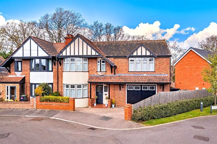 5 Bedroom Semi-Detached House For Sale In Laburnum Road, Coopersale, CM16