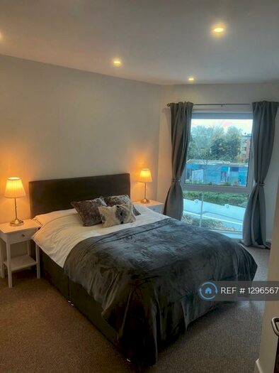 1 Bedroom Flat To Rent In Newgate, Croydon, CR0