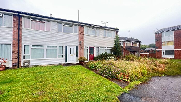 3 Bedroom Terraced House To Rent In Collings Wells Close, Caddington, LU1