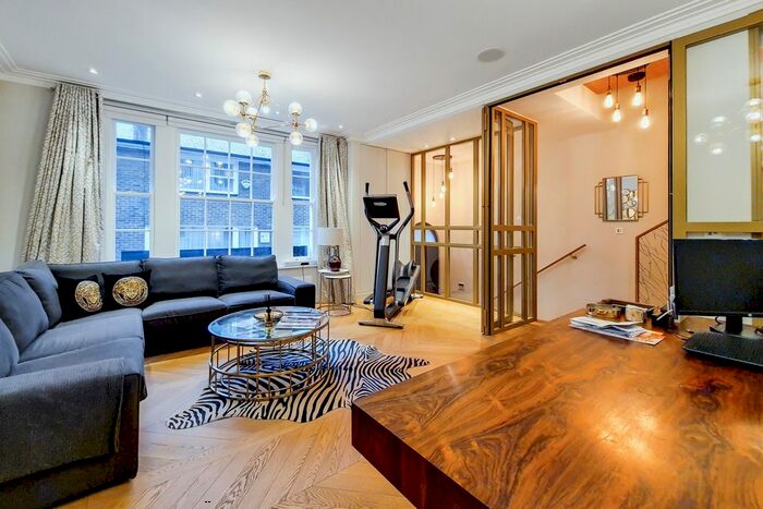 3 Bedroom Mews To Rent In Stanhope Mews East, London, SW7