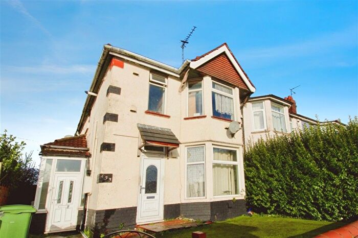 4 Bedroom Block Of Flats For Sale In Newport Road, Cardiff, CF24