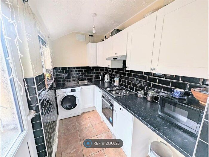 3 Bedroom Terraced House To Rent In Newnham Road, Newark, NG24
