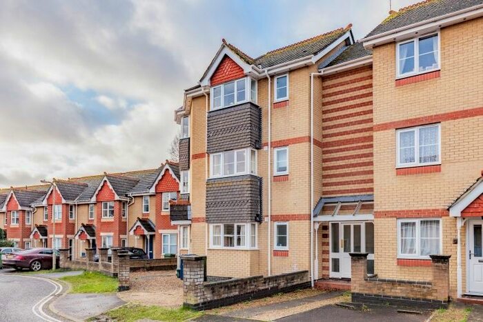 1 Bedroom Flat To Rent In Skene Close, Headington, Oxford, OX3