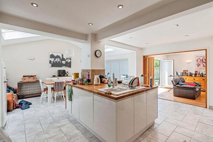 4 Bedroom Detached House For Sale In Short Lane, Ramsden Heath, Billericay, Essex, CM11