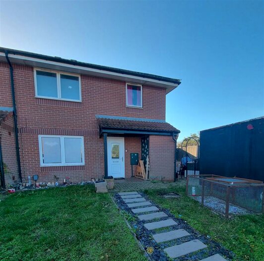 3 Bedroom House To Rent In Gretna Gardens, Ipswich, IP4