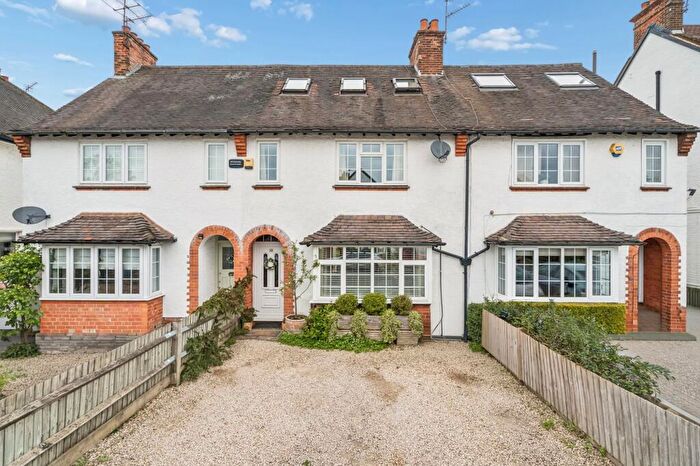 3 Bedroom Terraced House For Sale In Baring Road, Beaconsfield, HP9