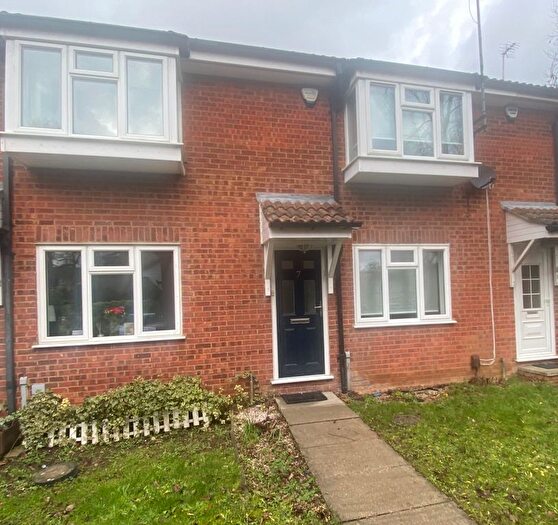 2 Bedroom Terraced House For Sale In Cygnet Close, Borehamwood, WD6