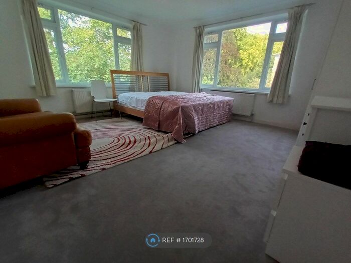 4 Bedroom Flat To Rent In Grange Road, London, W5