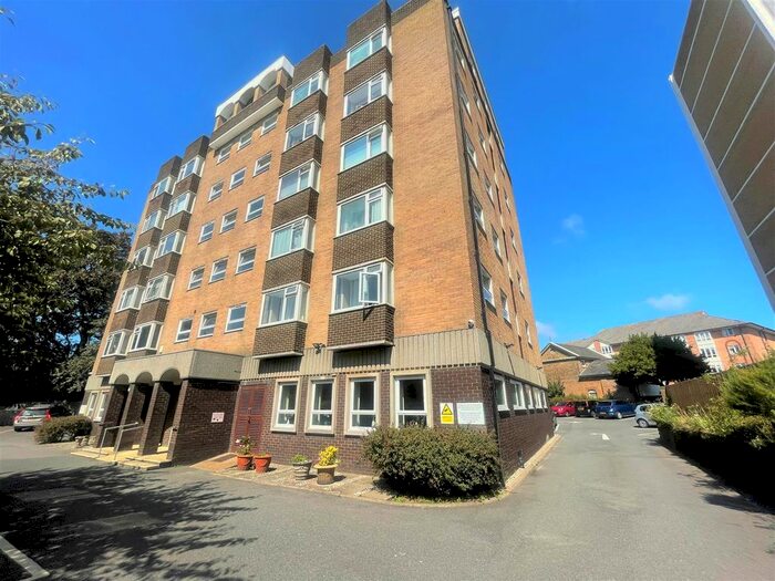 Studio To Rent In Hartington Place, Eastbourne, BN21