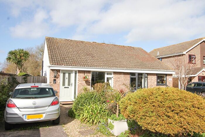 2 Bedroom Semi Detached Bungalow For Sale In The Tynings, Clevedon, BS21