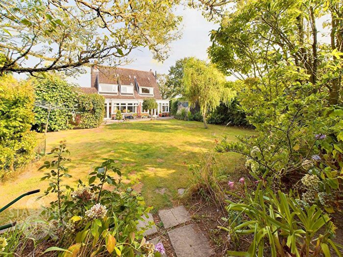 4 Bedroom Detached Bungalow For Sale In Blofield Corner Road, Little Plumstead, Norwich, NR13