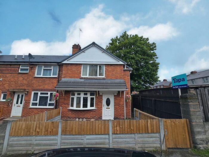 3 Bedroom End Of Terrace House For Sale In Hewitt Street, Wednesbury, WS10