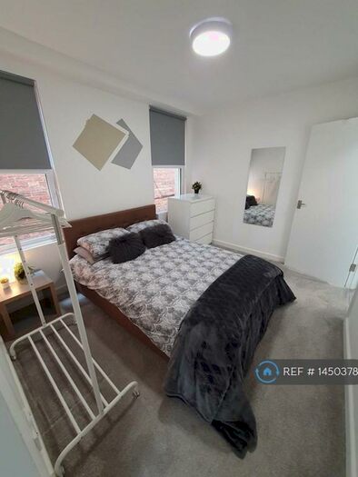 1 Bedroom Flat To Rent In High Street, Woburn Sands, Milton Keynes, MK17