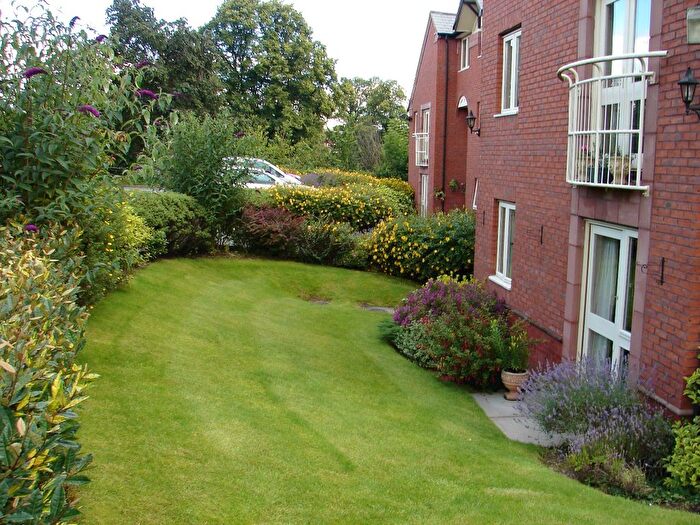 1 Bedroom Flat For Sale In Pengwern Court, Shrewsbury, SY3