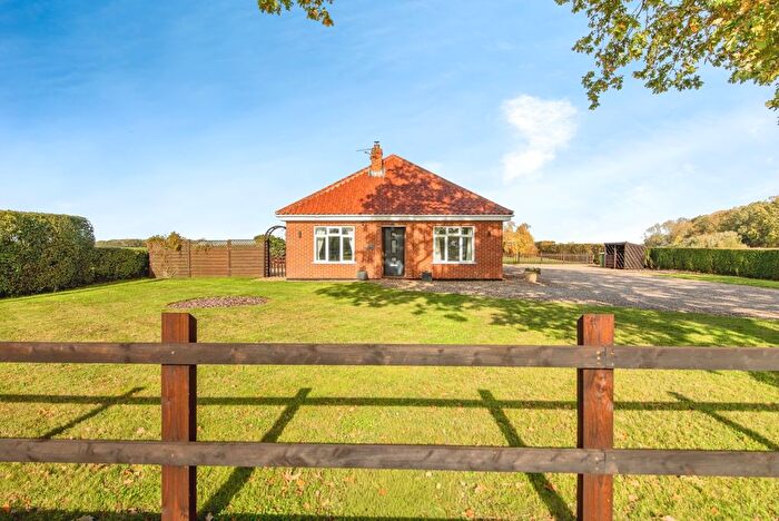 4 Bedroom Bungalow For Sale In School Road, Ringsfield, Beccles, Suffolk, NR34