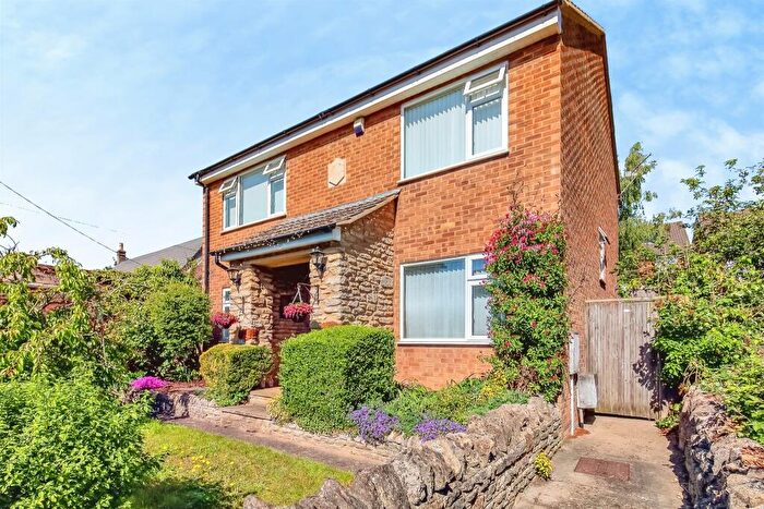 3 Bedroom Detached House For Sale In High Street, Irthlingborough, Wellingborough, NN9