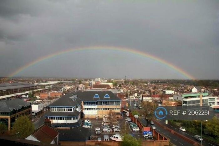 2 Bedroom Flat To Rent In Raphael House, Ilford, IG1