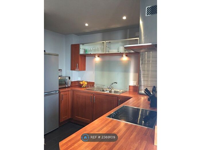 2 Bedroom Flat To Rent In Bath Street, Glasgow, G2
