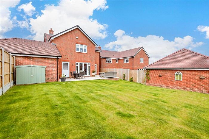 4 Bedroom Detached House For Sale In Springett Close, Thakeham, Pulborough, West Sussex, RH20