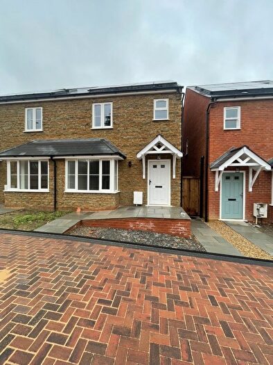 4 Bedroom Semi-Detached House To Rent In Watling Street, Fosters Booth Towcester, NN12