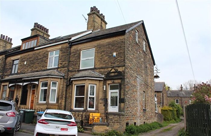 4 Bedroom End Terrace House For Sale In Grange Avenue, Allerton, Bradford, BD15